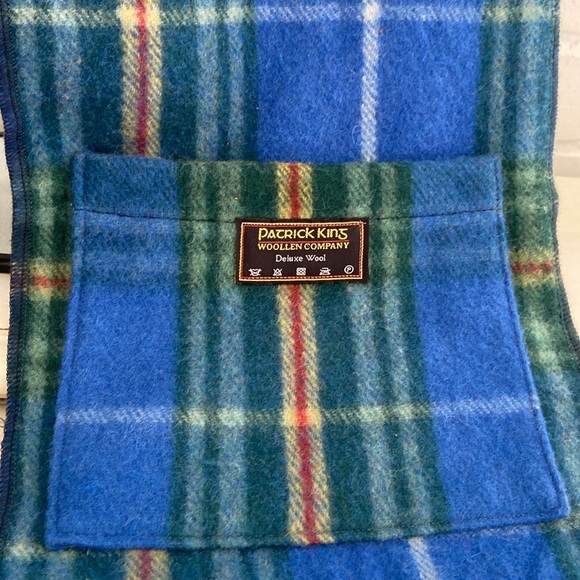unisex classic deluxe wool blue plaid winter warm neck scarf scarve with pockets - Picture 3 of 6